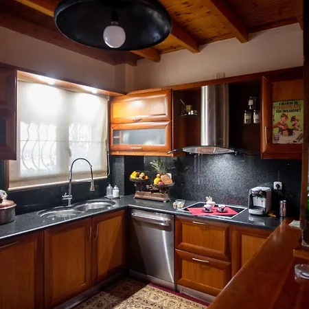 Dom wakacyjny Villa Eliki *